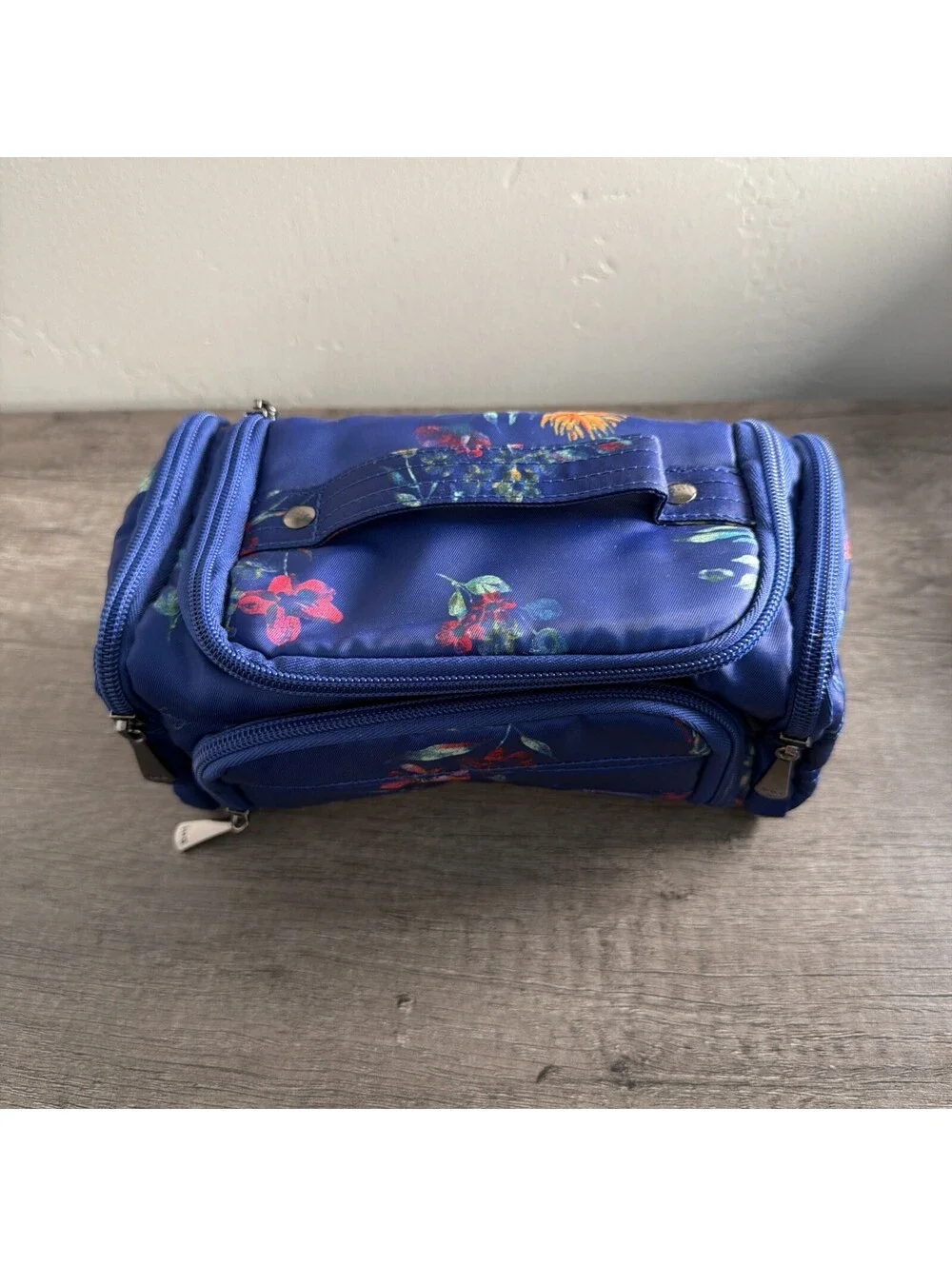 Lug Mini Trolley Bouquet Blue Floral Crossbody Bag - Picture 2 of 7